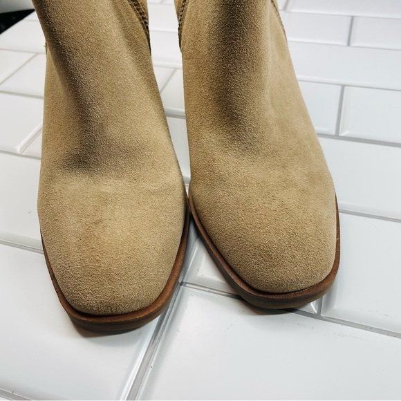 Lucky Brand Walba‎ Bootie Taupe Suede 8M - Picture 5 of 12